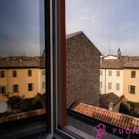 Fuoriporta Affitti Brevi - Tetti Di パルマ