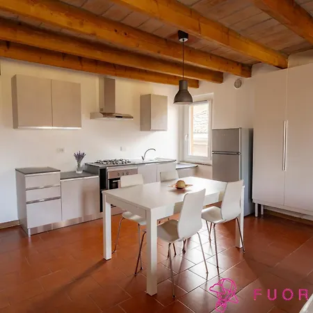 アパート Fuoriporta Affitti Brevi - Tetti Di